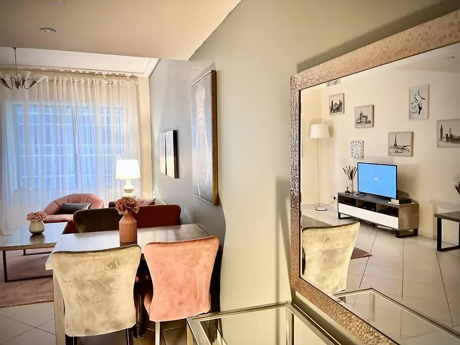 Cheerful 3 Bedroom Apartment Dubai United Arab Emirates